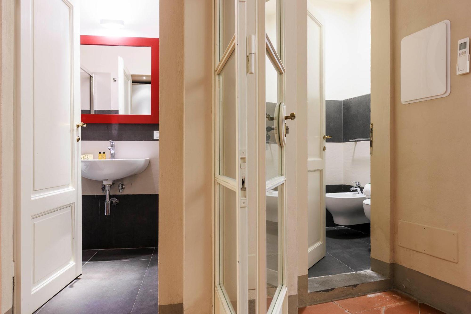 פירנצה Santa Croce Deluxe Apartment מראה חיצוני תמונה
